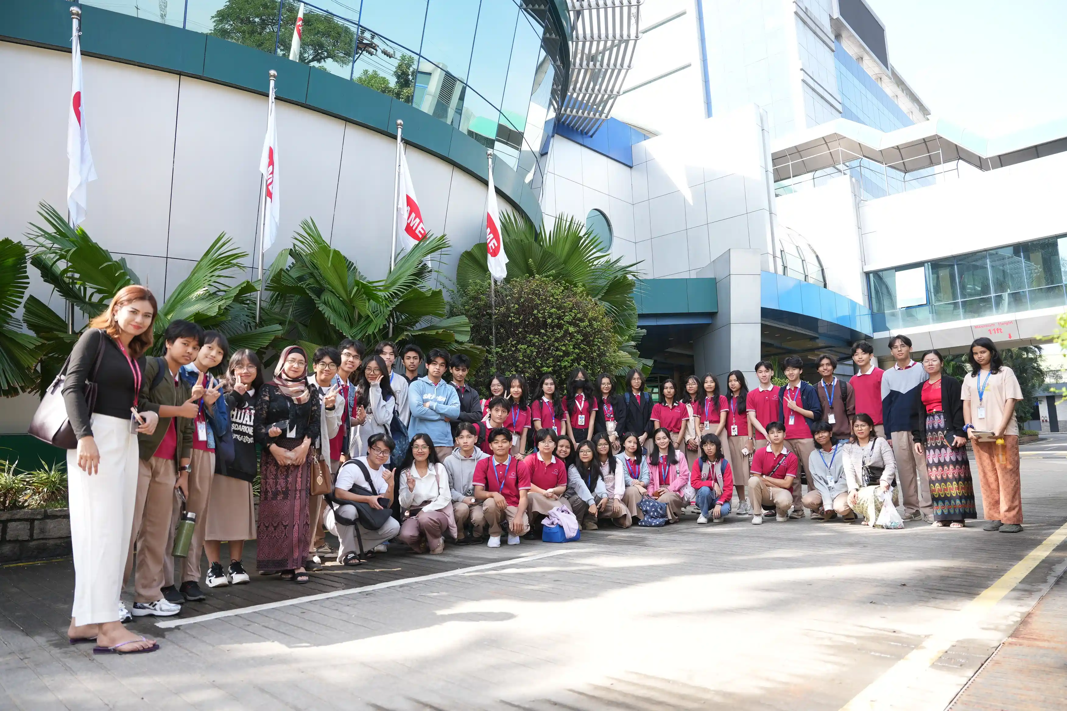 latest detail background image